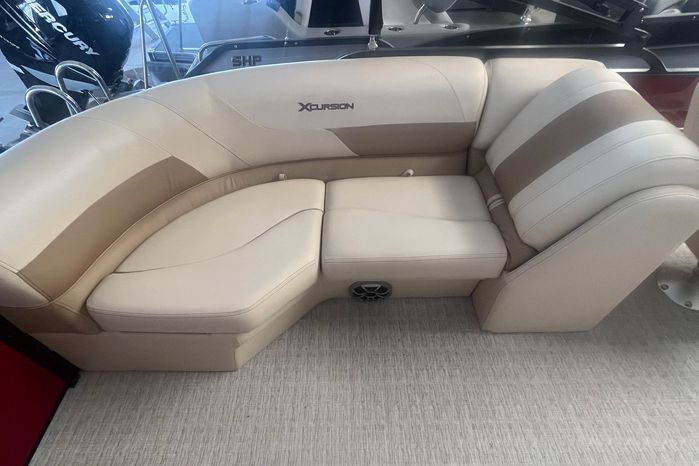 2022 Xcursion 223 RFX