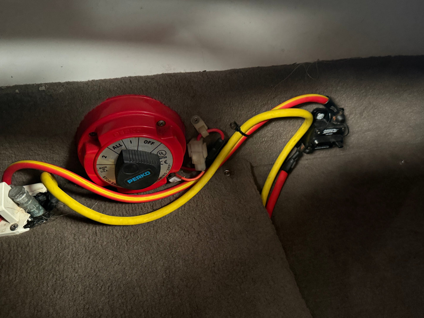 2001 COBALT 262BR 26’ W/TRAILER