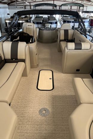 2023 Xcursion 243 PFX