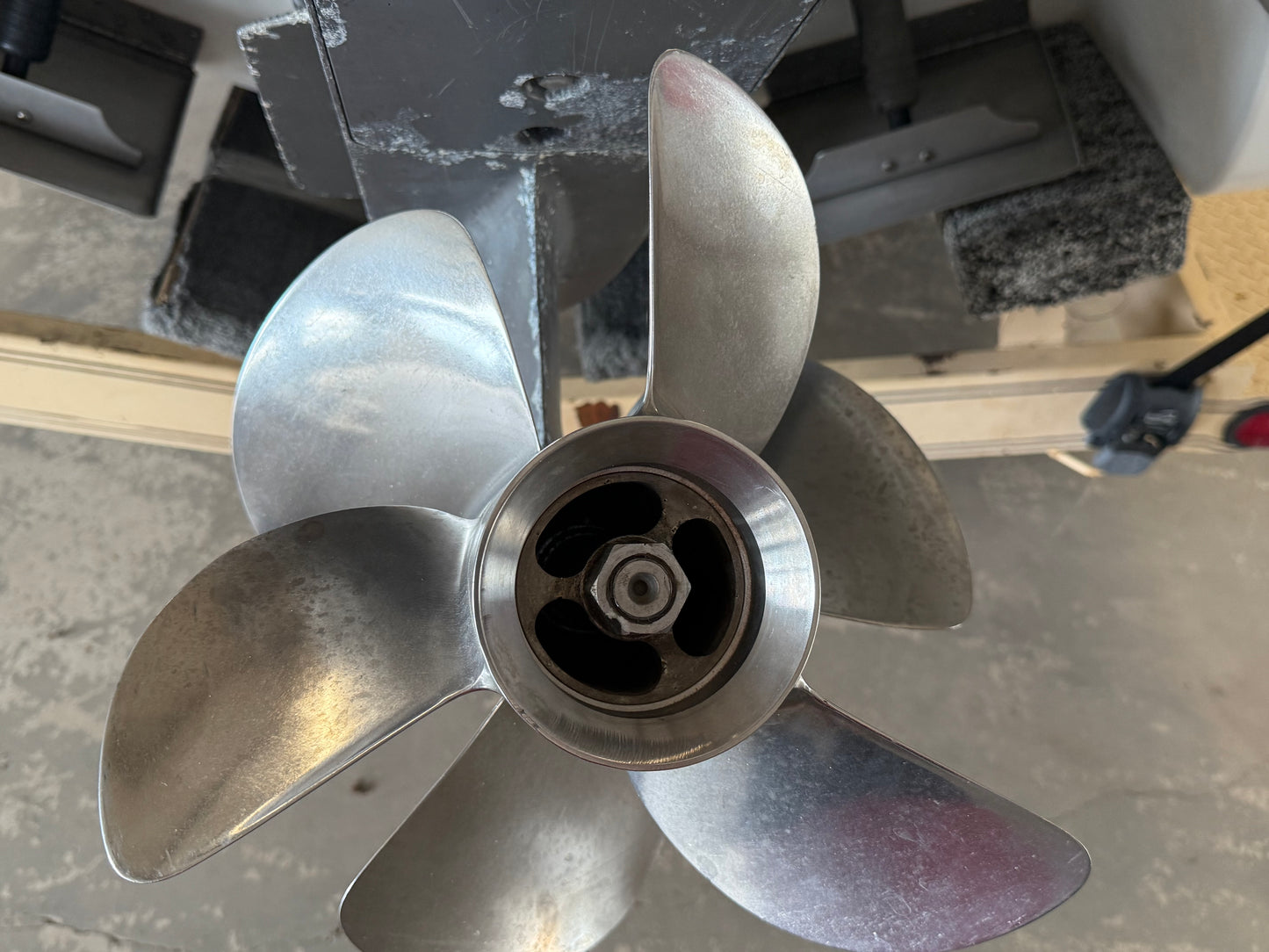 2001 COBALT 262BR 26’ W/TRAILER