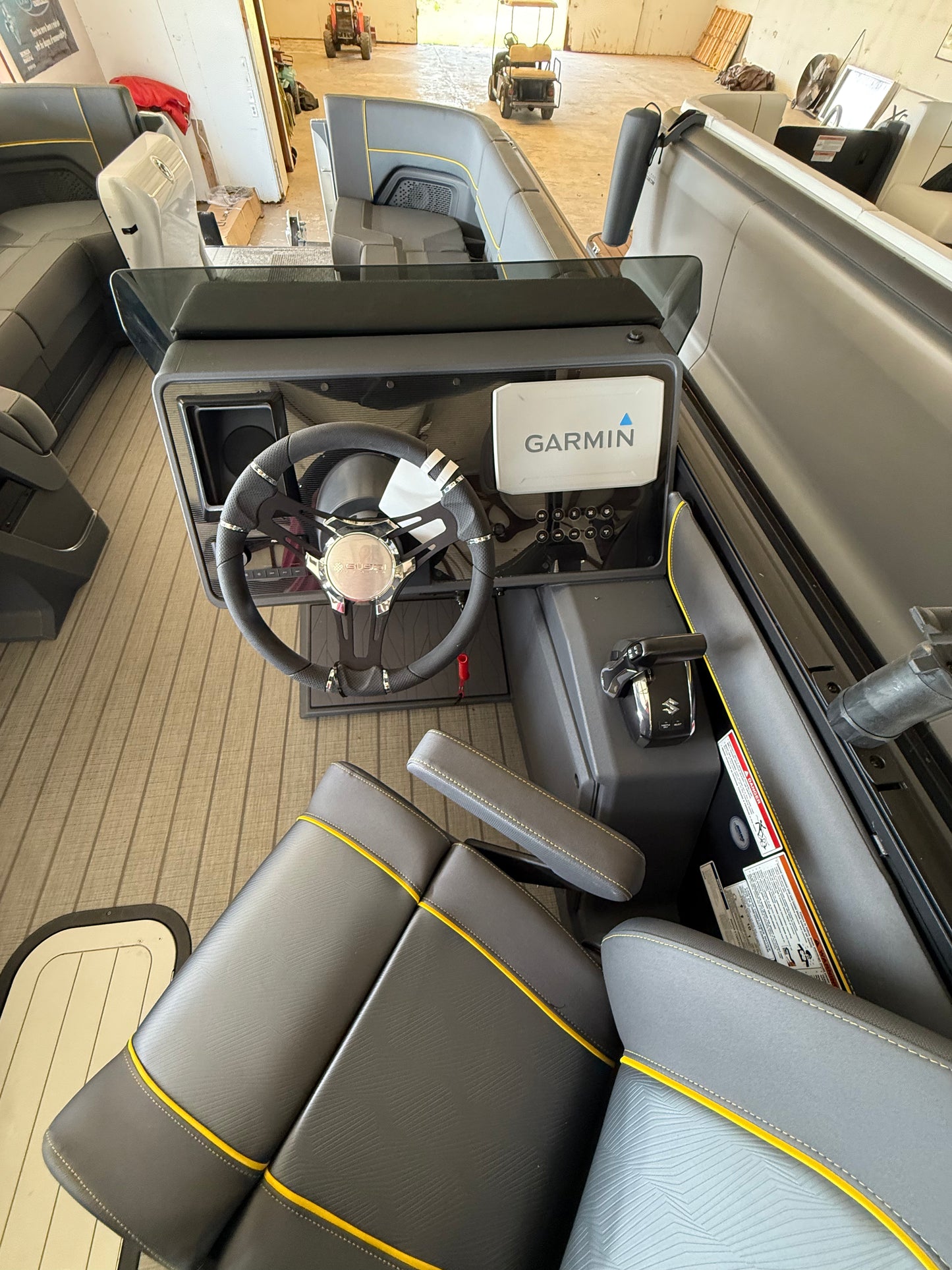 2025 Manitou Navigator 24 Ft Tritoon